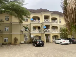 3bdrm Block of Flats in Utako for sale