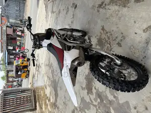 Yamaha 2014 White