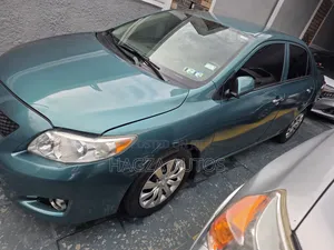 Toyota Corolla LE 4dr Sedan (1.8L 4cyl 4A) 2010 Gray