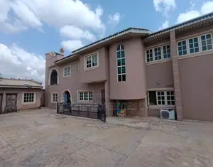 5bdrm Duplex in Tinubu Estate, Adex, Iwo Road for sale