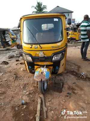 Motorcycle 2024 Yellow