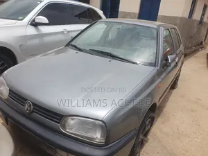Volkswagen Golf 2005 Gray