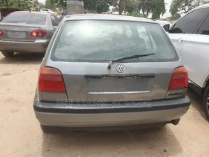 Volkswagen Golf 2005 Gray