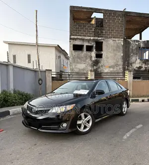 Toyota Camry SE 4dr Sedan (2.5L 4cyl 6A) 2013 Black