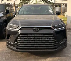 New Toyota Grand Highlander XLE AWD 2026 Matt Black