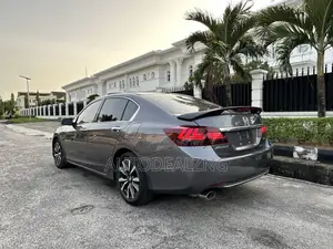 Honda Accord EX-L V-6 4dr Sedan w/Navigation (3.5L 6cyl 6A) 2014 Gray