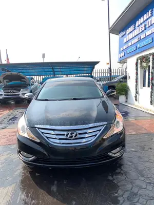 Hyundai Sonata 2012 Black