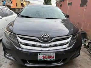 Toyota Venza V6 2010 Gray