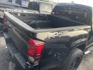 Toyota Tacoma TRD Off Road 2018 Black