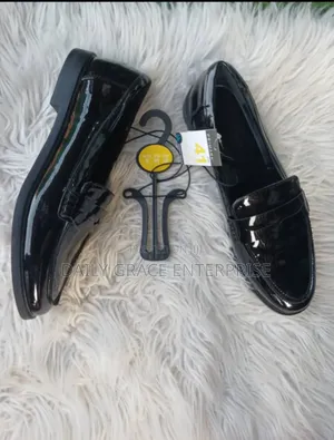 Patent School Shoe(Us)