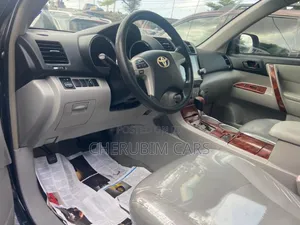 Toyota Highlander Limited 2010 Black