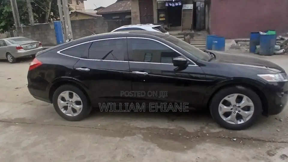 Honda Crosstour 2010 Black