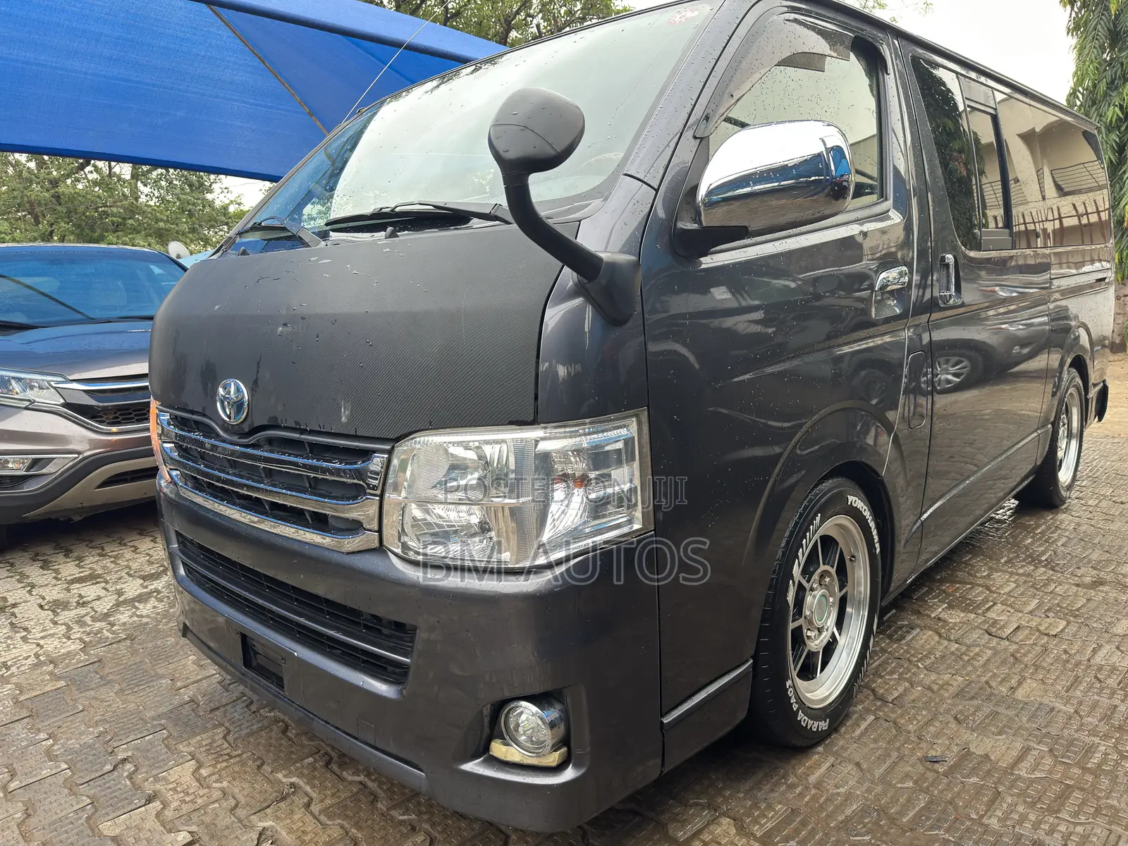 Toyota HiAce 2012 Grey