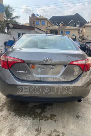 Toyota Corolla LE (1.8L 4cyl 2A) 2018 Gray