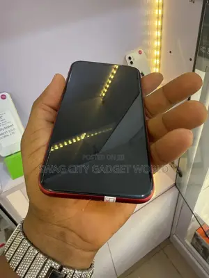 Apple iPhone XR 128 GB Red