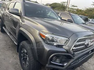 Toyota Tacoma TRD Sport 2018 Gray