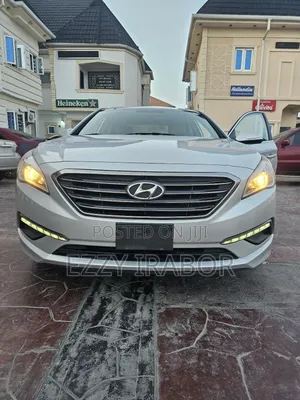 Hyundai Sonata SE 4dr Sedan (2.4L 4cyl 6A) 2015 Silver