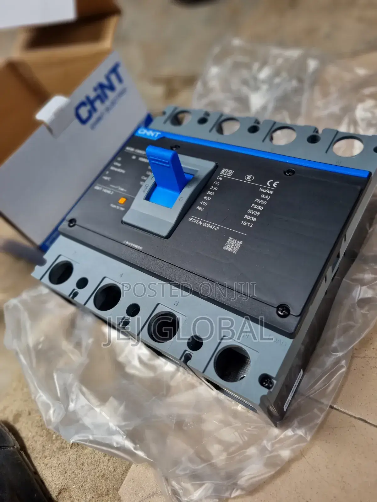 Chint NXM-1000s/4300b Moulded Case Circuit Breaker (Mccb)