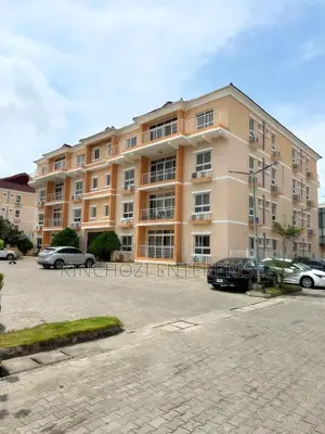 3bdrm Penthouse in Cardogan Estate, Osapa london for sale