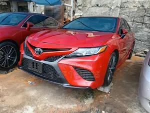 Toyota Camry SE FWD 2020 Red