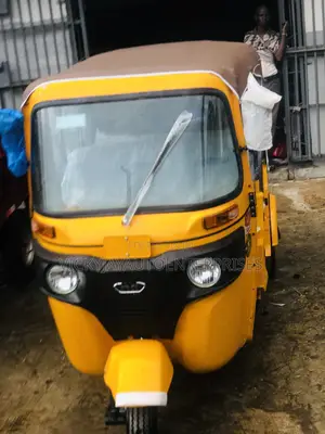 New Bajaj RE 2026 Yellow