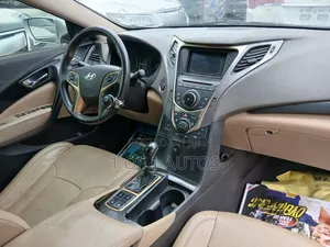 Hyundai Azera Base 2012 Silver
