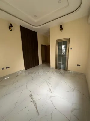 3bdrm Apartment in Close To Stella for rent