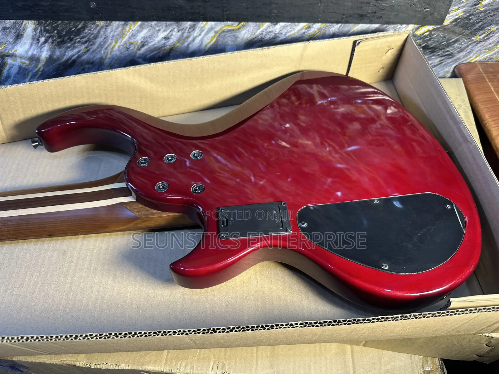 Quality Stringberg Six Strings Active Bass Guitar