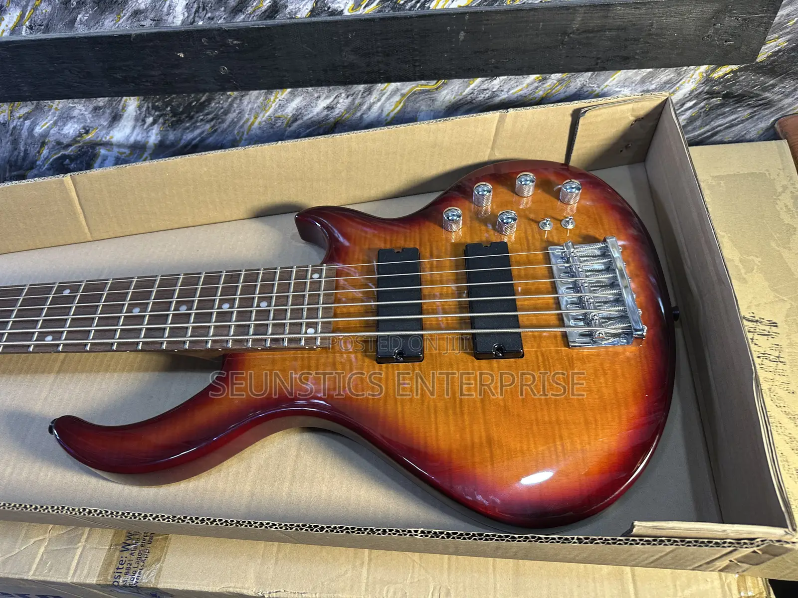 Quality Stringberg Six Strings Active Bass Guitar