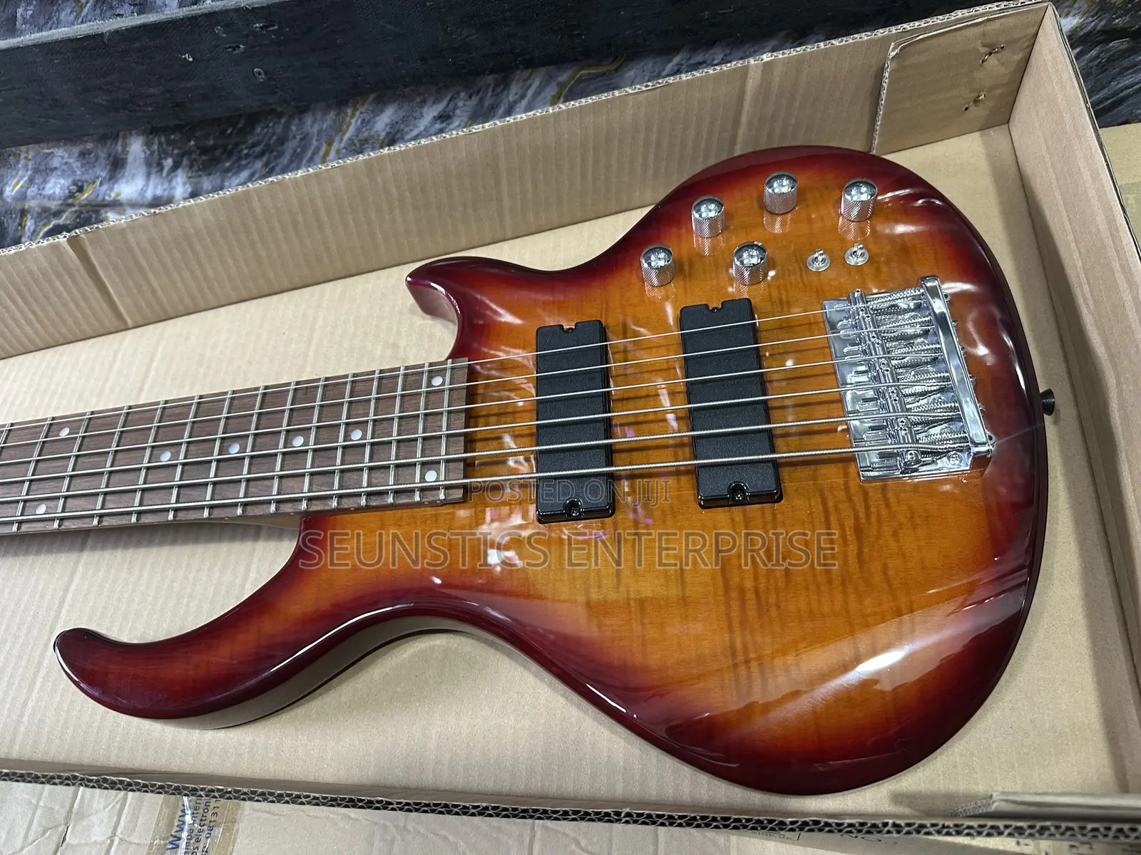 Quality Stringberg Six Strings Active Bass Guitar