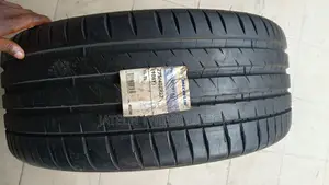 275/40/22 Michelin Pilot Sport Brand