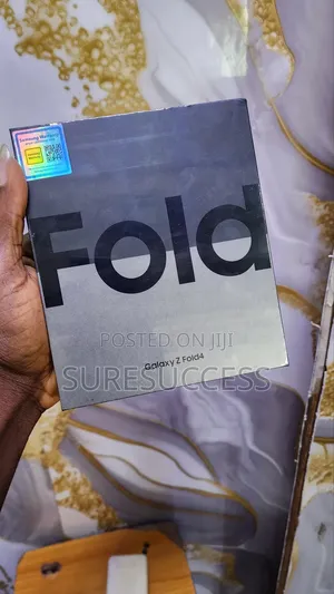 New Samsung Galaxy Z Fold4 256 GB Black