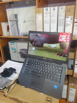 New Laptop Dell Latitude 7390 8GB Intel Core i5 SSD 256GB