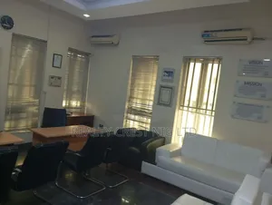 5bdrm Duplex in Ikeja GRA for rent