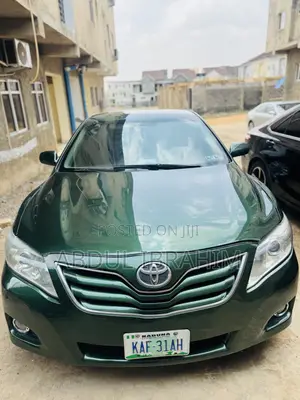 Toyota Camry 2011 Green