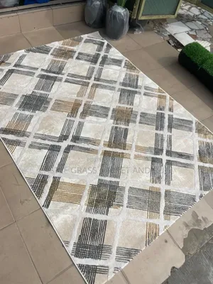 Royal Crest Center Rug