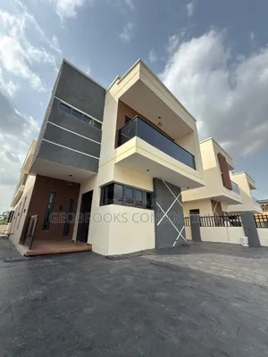 4bdrm Duplex in Ikolaba Gra, Bodija for sale