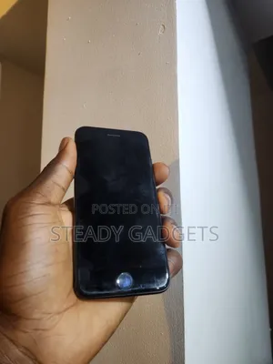 Apple iPhone 8 64 GB Black