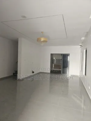 5bdrm Duplex in Kudeti Akora Adeniyi for rent