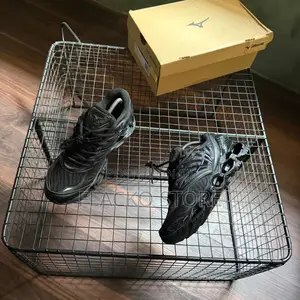 Original Mizuno Wave Prophecy Runners Sneakers