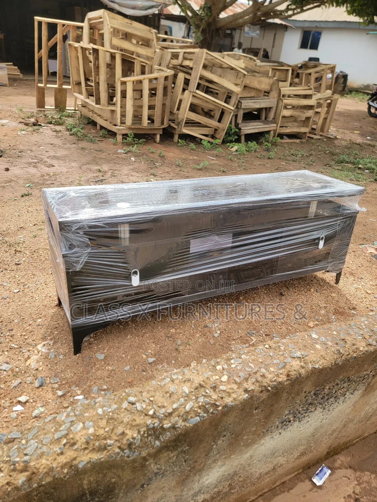 Payment on Delivery - Tail Flex 4ft Tv Stand