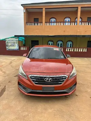 Hyundai Sonata Sport 2.0T Sedan FWD (2.0L 4cyl 6A) 2016 Orange