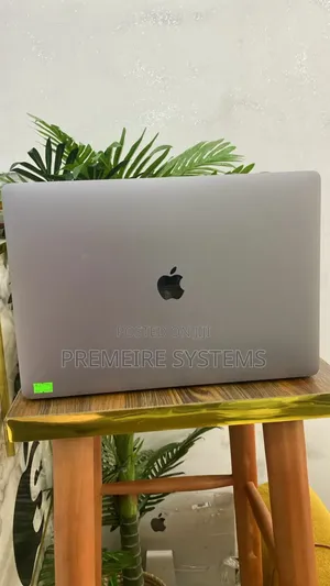 Laptop Apple MacBook Pro 2019 16GB Intel Core i7 HDD+SSD 512GB