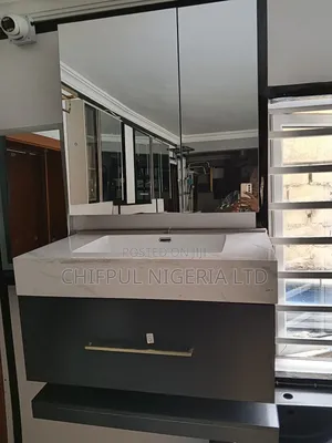 Rijoys Cabinet With Mirror