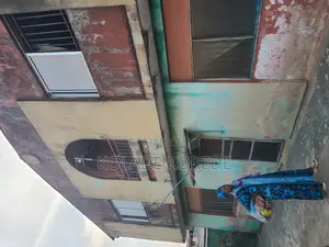 Furnished 3bdrm House in Agbado for sale