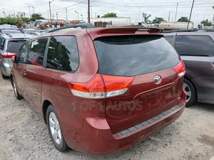 Toyota Sienna LE 7 Passenger 2011 Red