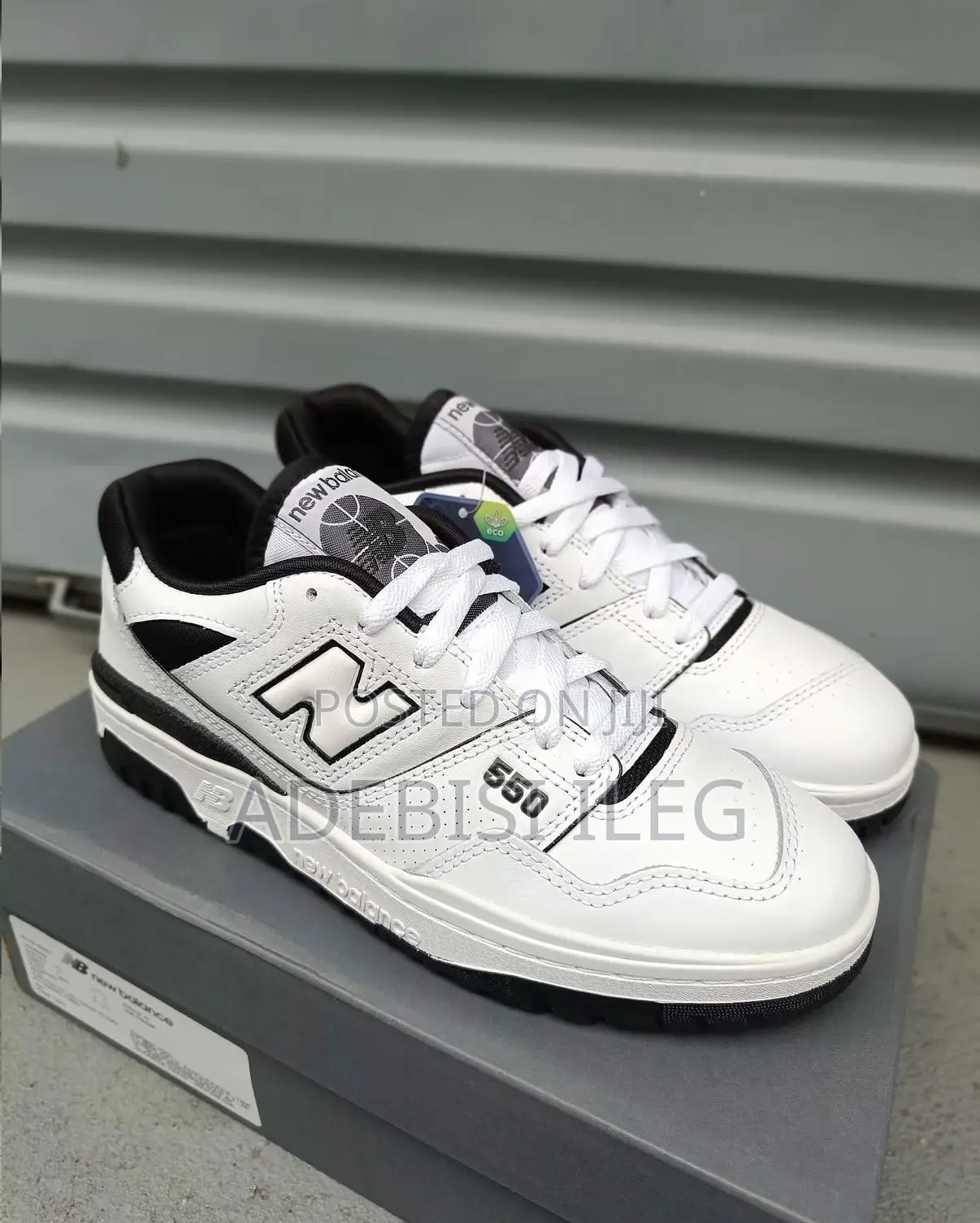 New Balance 550 Black and White ( Authentic)