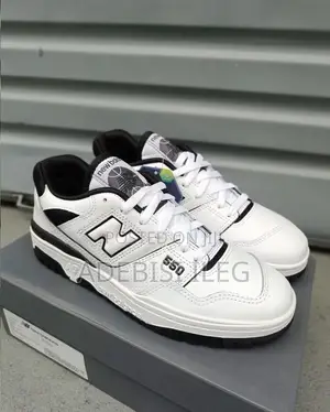 New Balance 550 Black and White ( Authentic)