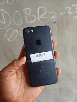Apple iPhone 7 32 GB Black