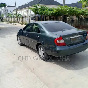 Toyota Camry 2004 Gray